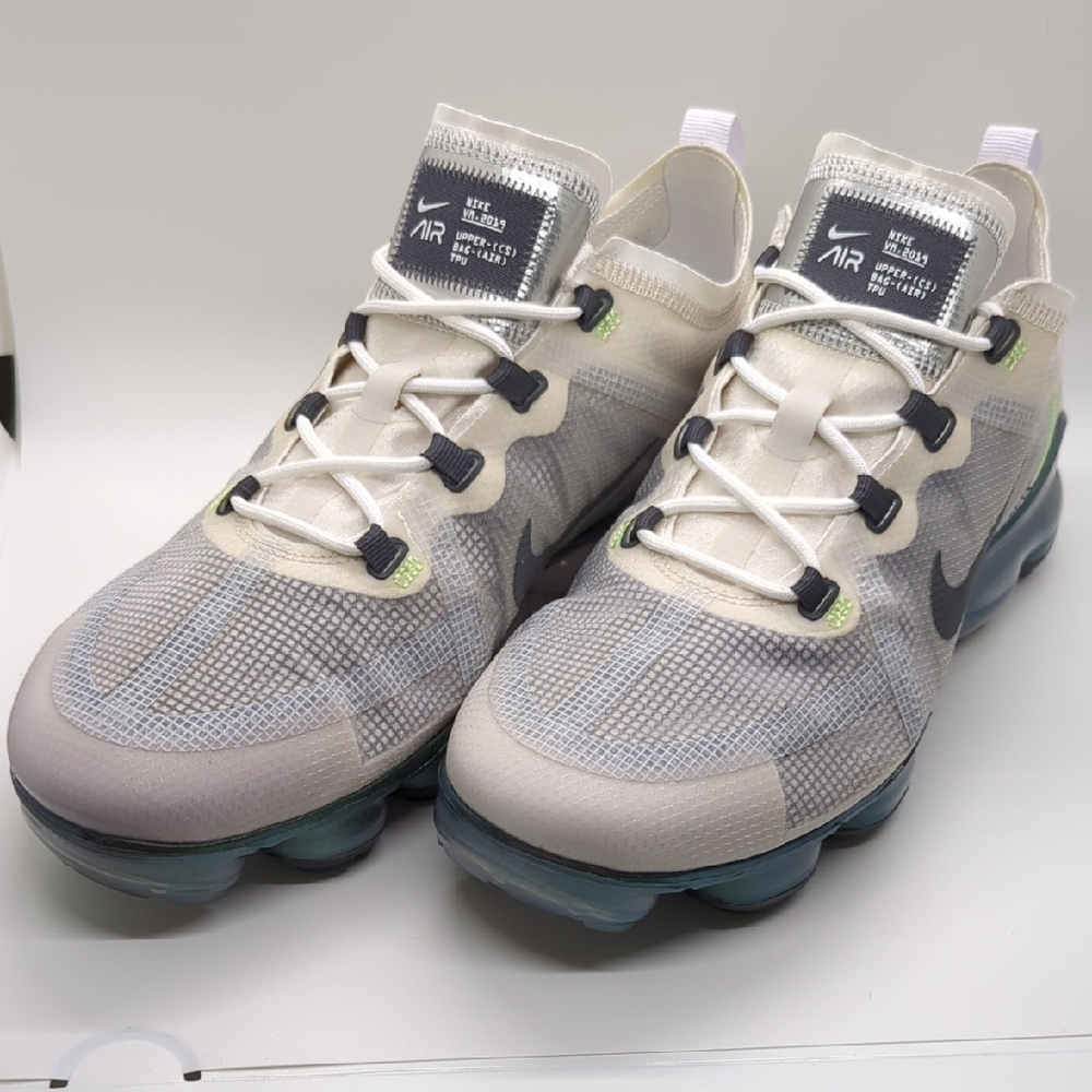 Nike Air VaporMax Flyknit Sneakers